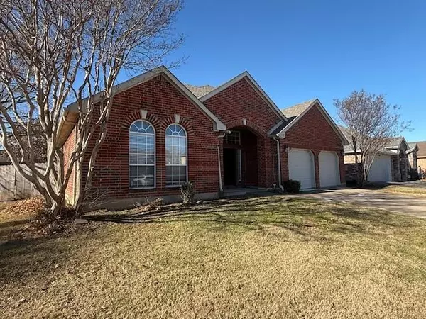 236 Jennifer Lane, Arlington, TX 76002