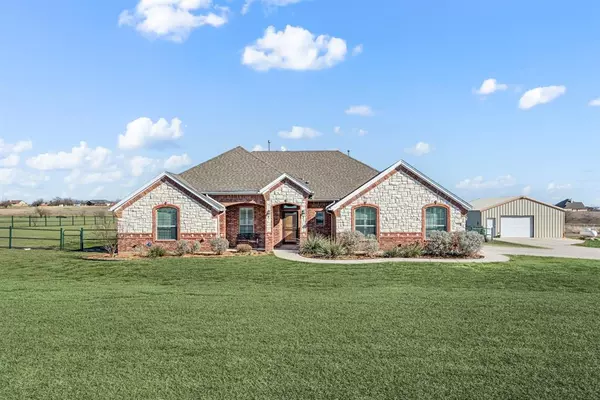 251 Hawk Ridge Road, Decatur, TX 76234