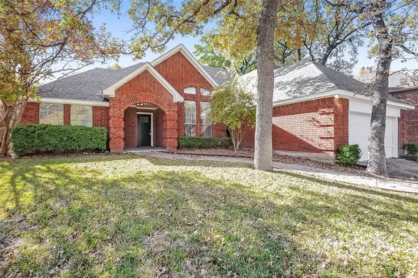 2157 S Winding Creek Drive, Grapevine, TX 76051