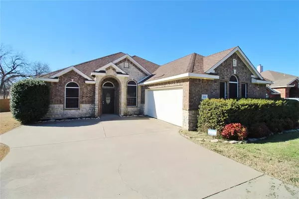 314 Cascade Drive, Red Oak, TX 75154