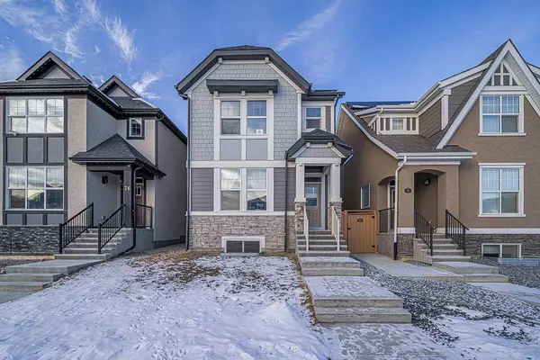 80 Magnolia WAY Southeast, Calgary, AB T3M 2W7