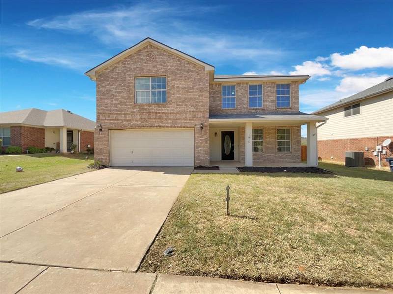 1616 Morrison Drive, Fort Worth, TX 76112