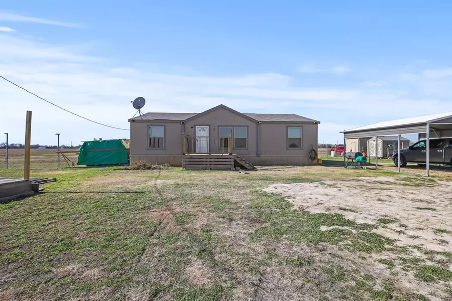 568 Fm 633, Kerens, TX 75144