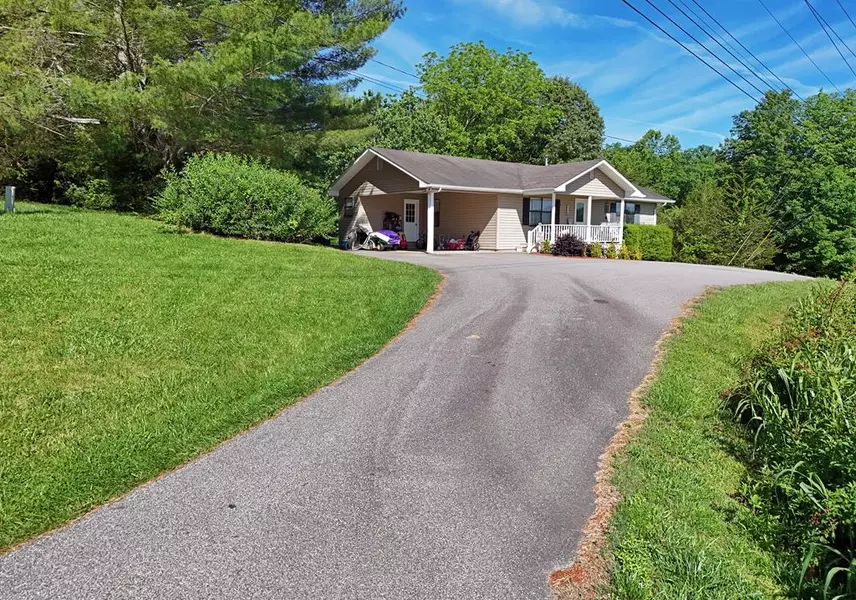 141 Rountree Circle, Blairsville, GA 30512