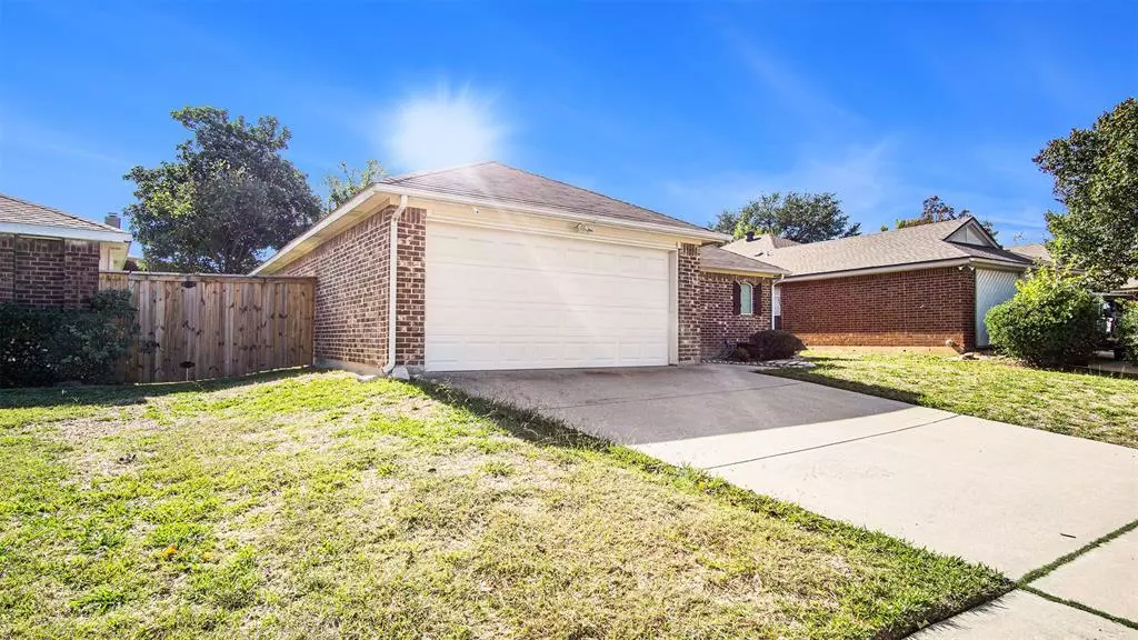 Arlington, TX 76018,110 Valley Spring Drive