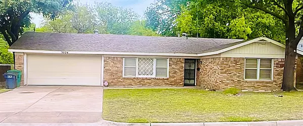 3504 Westfield Avenue, Fort Worth, TX 76133