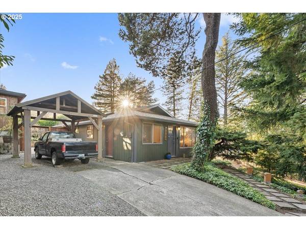 4222 SW HUME ST, Portland, OR 97219
