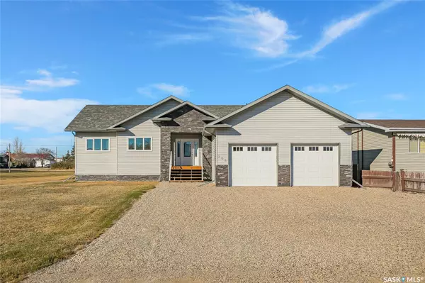 206 2nd AVENUE, Hanley, SK S0G 2E0