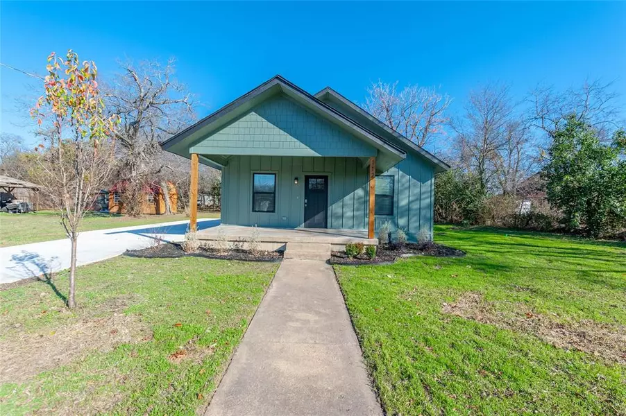 112 Cook Street, Waxahachie, TX 75165