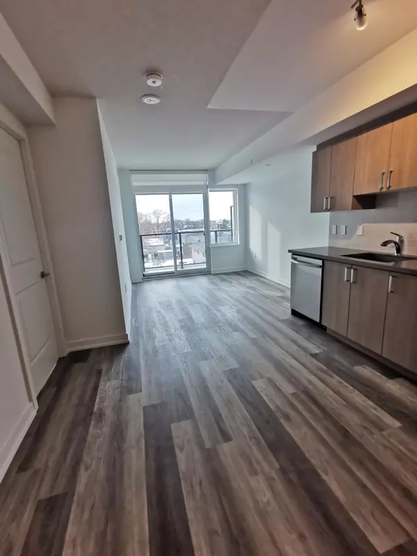 Toronto W04, ON M6B 0B1,556 MARLEE AVE #431