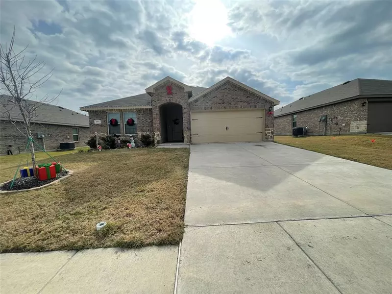 904 Hearthstone Drive, Josephine, TX 75189