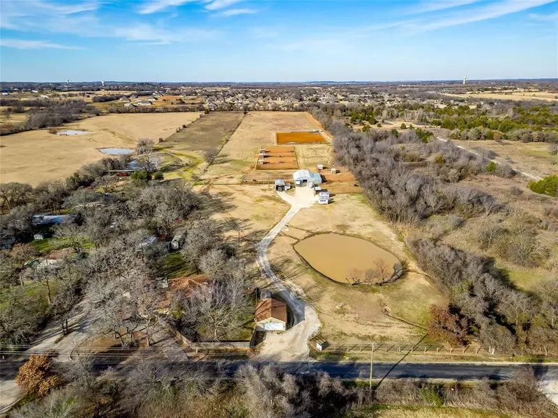 1031 County Road 705, Joshua, TX 76058