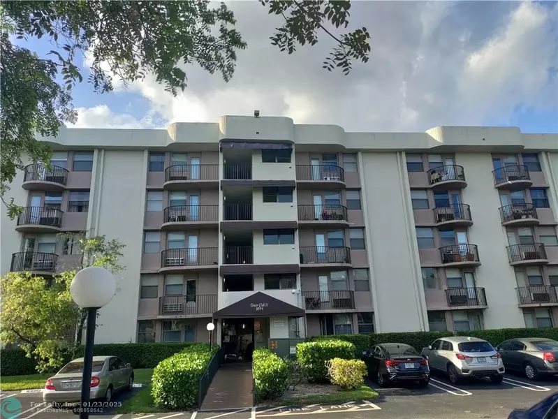 2771 Riverside Dr  #207 A, Coral Springs, FL 33065