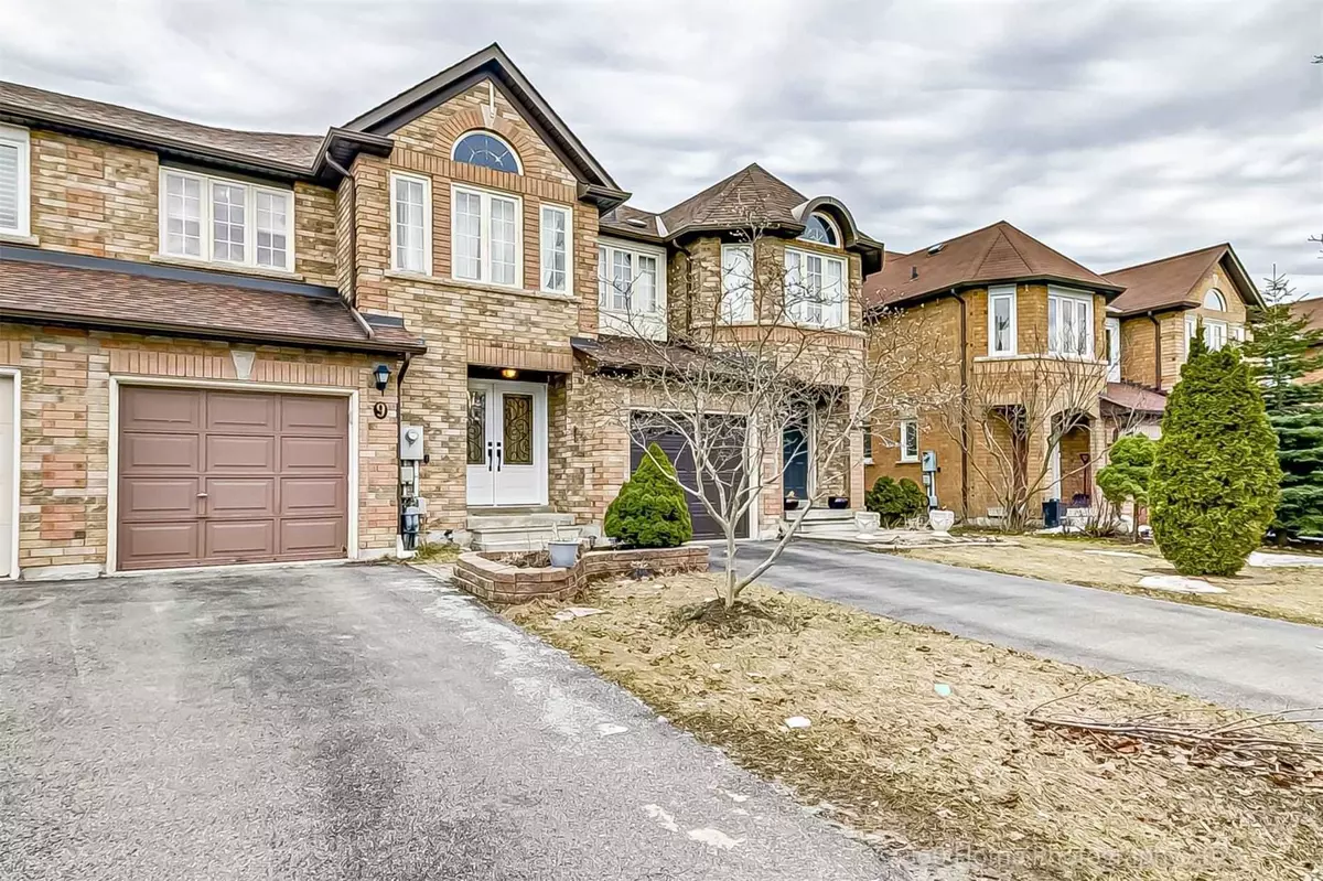 Richmond Hill, ON L4E 3T4,9 Mistleflower CT