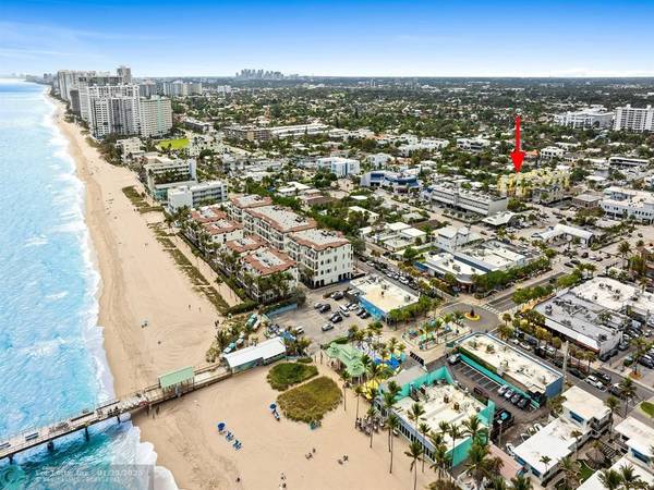 Lauderdale By The Sea, FL 33308,4332 Seagrape Dr  #11