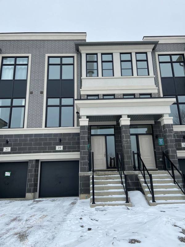 19 Armillo PL, Markham, ON L6E 0V4