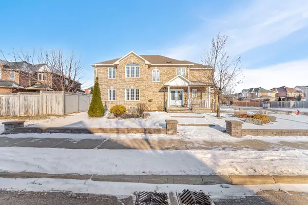 Mississauga, ON L5W 1V9,615 Garden WALK