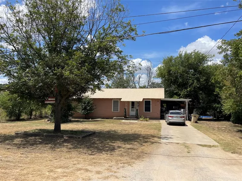 408 S 4th Street, Bangs, TX 76823