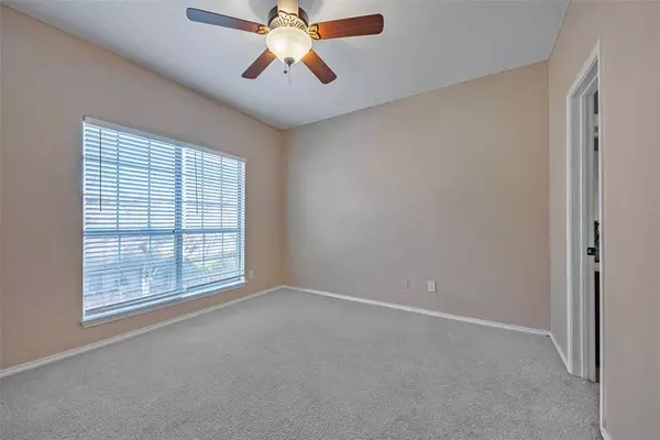 Dallas, TX 75214,7151 Gaston Avenue #303