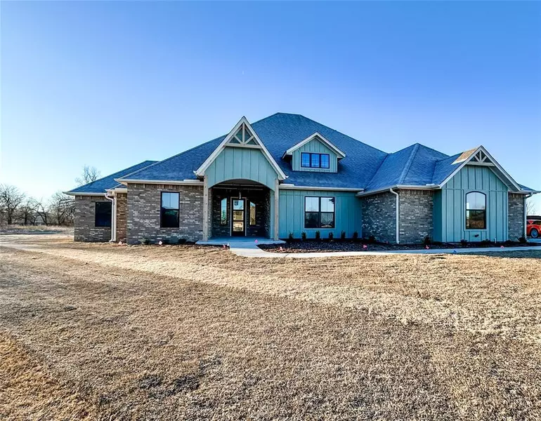 1308 W Hyde Park Way, Mustang, OK 73064