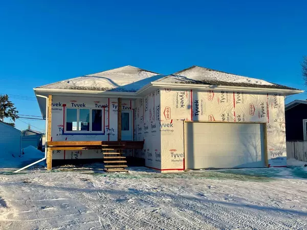 1119 14 ST, Wainwright, AB T9W 1E8