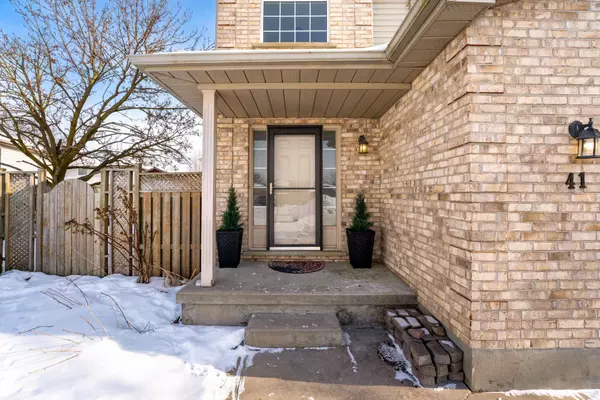 Middlesex, ON N5V 4Y2,41 Railton CT