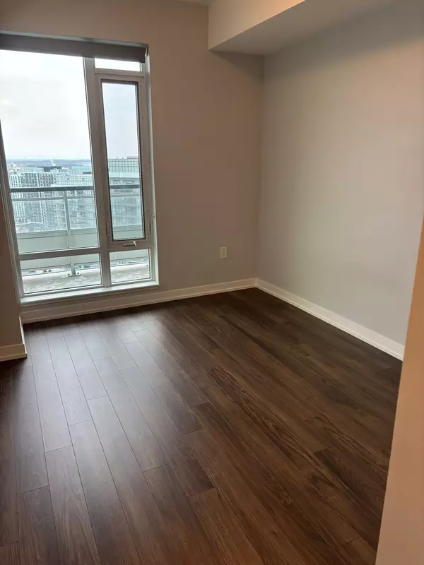 Mississauga, ON L5M 0Y3,2560 Eglinton AVE W #2406