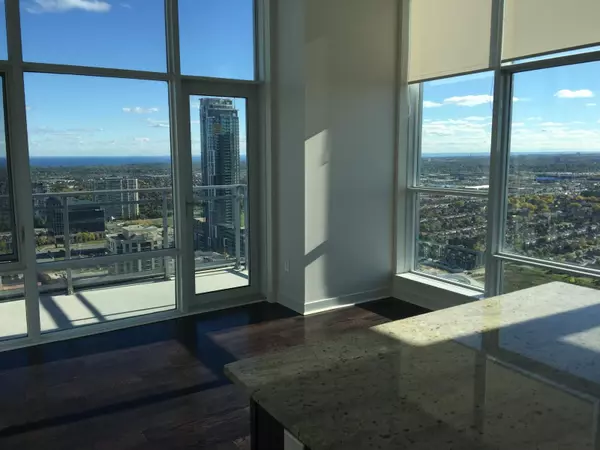 360 Square One DR #3205, Mississauga, ON L5B 0G7