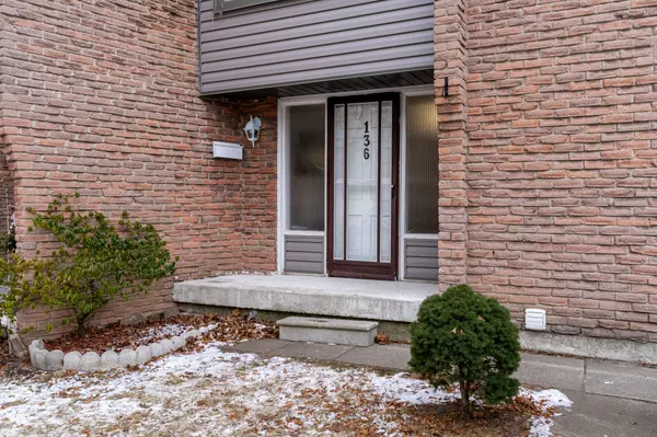 Mississauga, ON L5J 4A6,2315 Bromsgrove RD #136