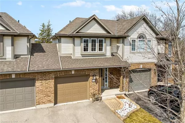 45 Flynn CT, St. Catharines, ON L2S 4E1