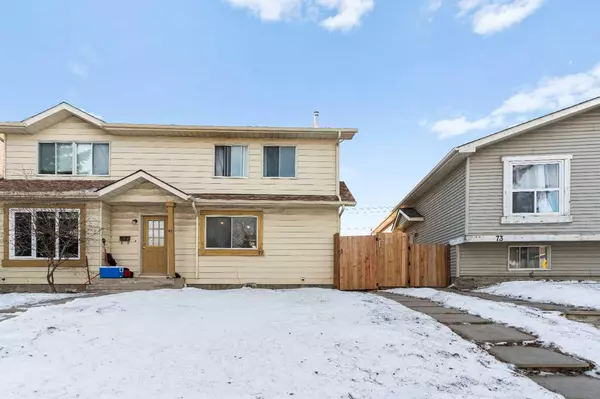 71 Castlebrook WAY NE, Calgary, AB T2A 7Y9