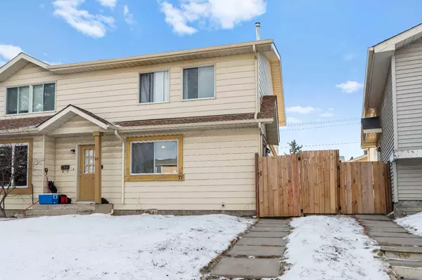 Calgary, AB T2A 7Y9,71 Castlebrook WAY NE