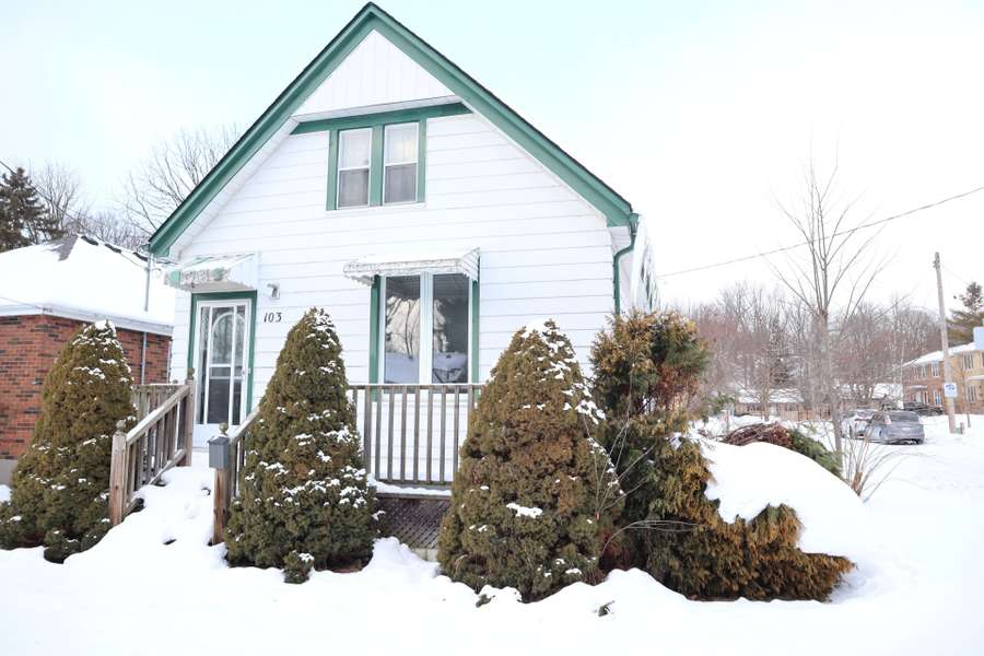 103 Forward AVE, London, ON N6H 1B9