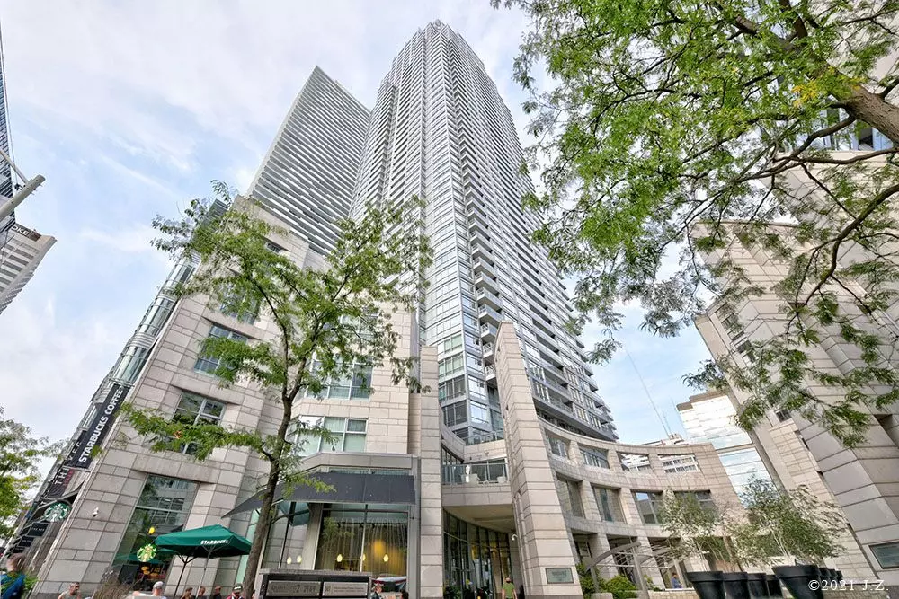 Toronto C10, ON M4S 3H8,2191 Yonge ST #1608