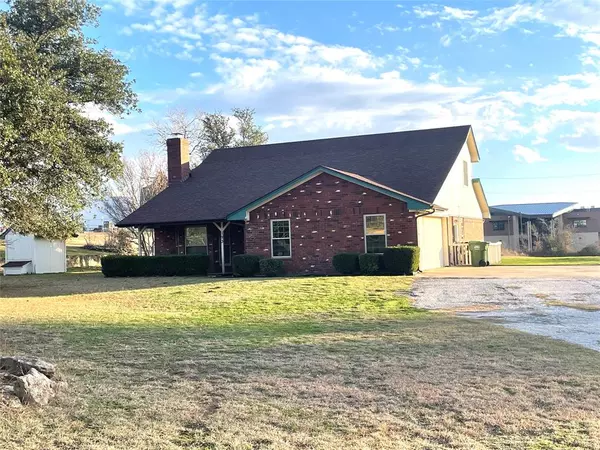 193 County Road 4655, Rhome, TX 76078