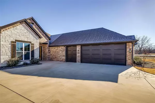 Granbury, TX 76049,2217 Middlewood Circle