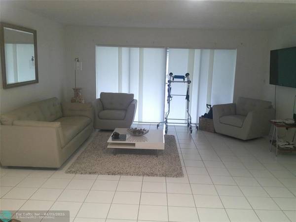 Fort Lauderdale, FL 33319,3920 Inverrary Blvd  #201C