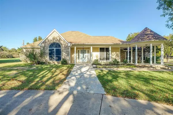 Alvarado, TX 76009,4009 Oakview Circle