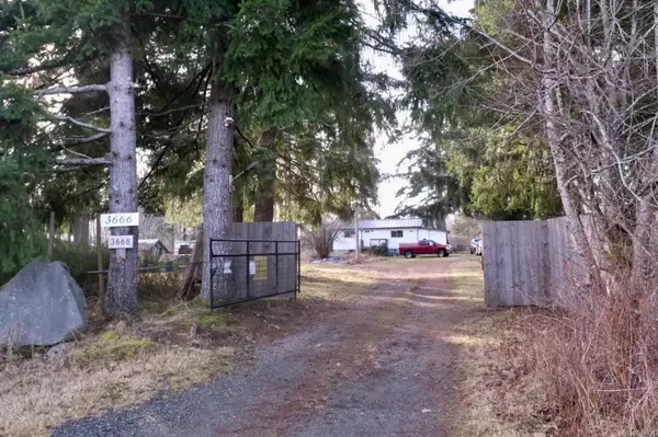 Oyster River, BC V9J 1C7,3666 Macaulay Rd