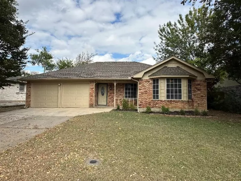 613 Sherman Drive, Mansfield, TX 76063