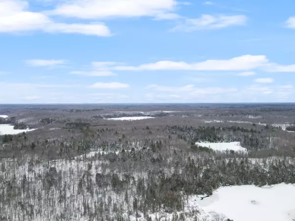 Haliburton, ON K0M 2K0,0 Riding TRL