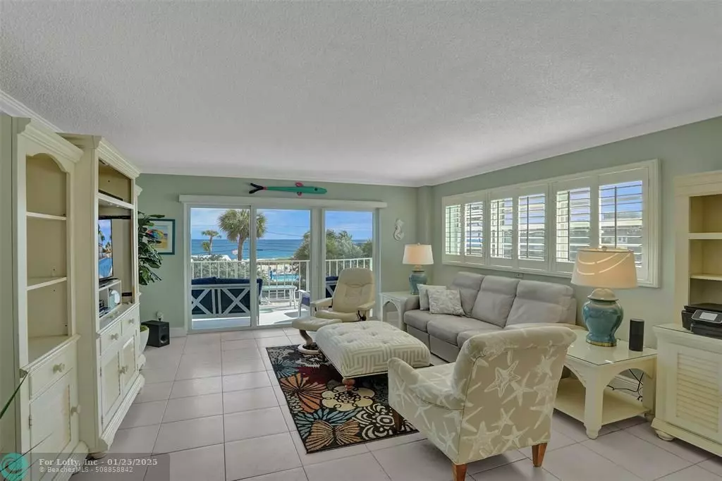 Lauderdale By The Sea, FL 33308,4540 N Ocean Dr  #301