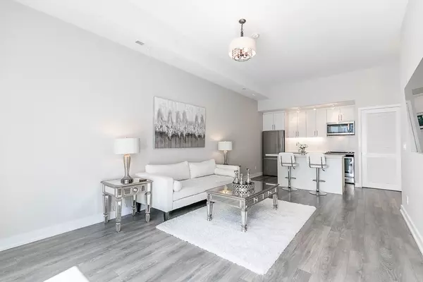 Innisfil, ON L9S 0M4,289 Broward WAY #88