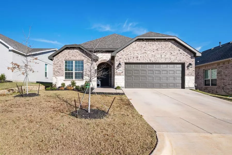 8220 Cheetah Path, Godley, TX 76044