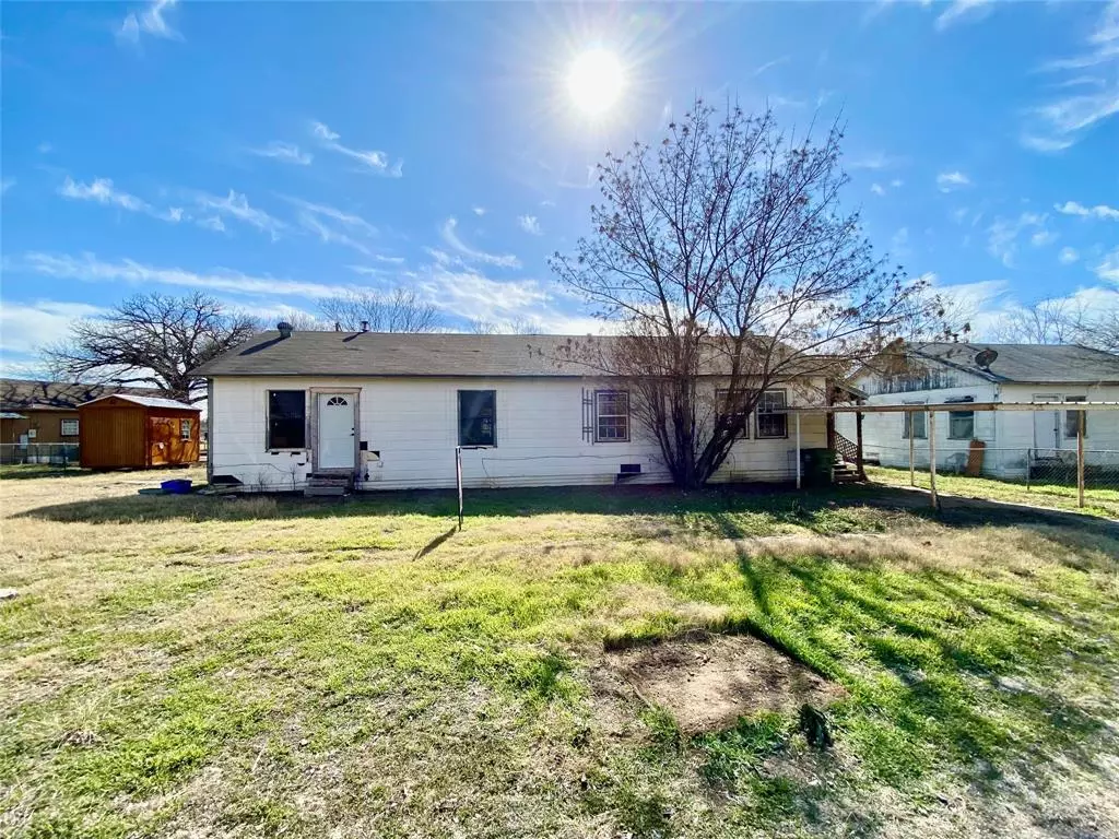 Mineral Wells, TX 76067,1105 SW 13th Street