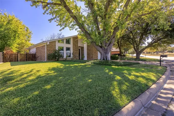 Fort Worth, TX 76133,3813 Misty Meadow Drive