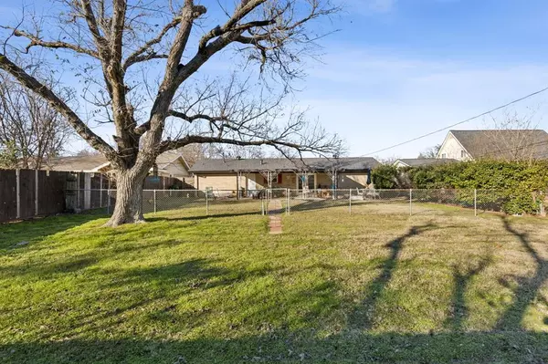 757 Briarwood Lane, Hurst, TX 76053