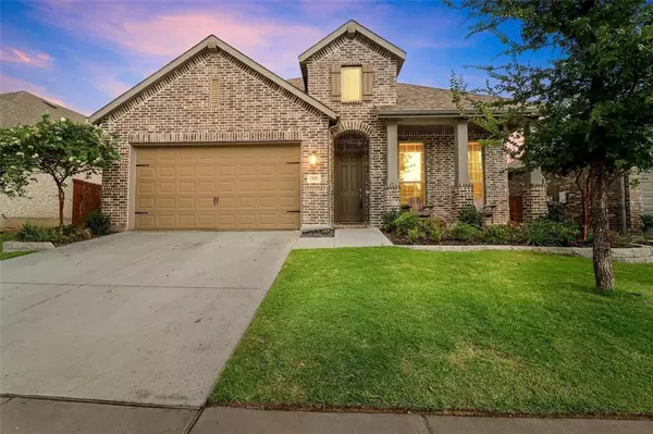 3929 Primrose Drive, Aubrey, TX 76227