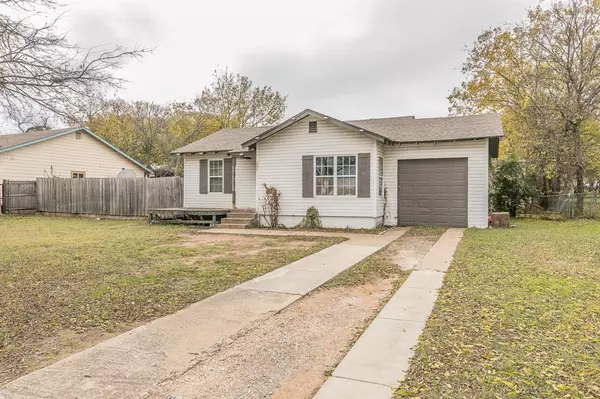 River Oaks, TX 76114,1927 Yale Street