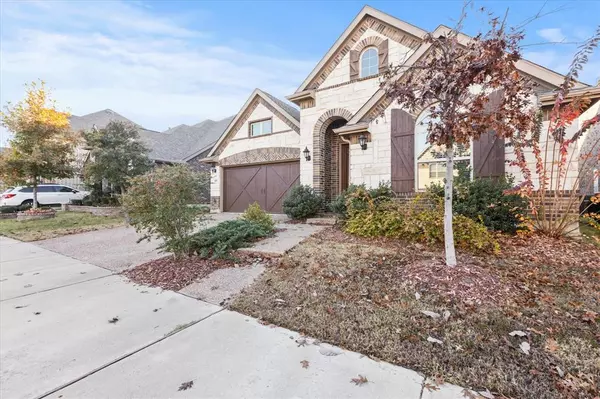 Euless, TX 76039,607 Pineview Drive